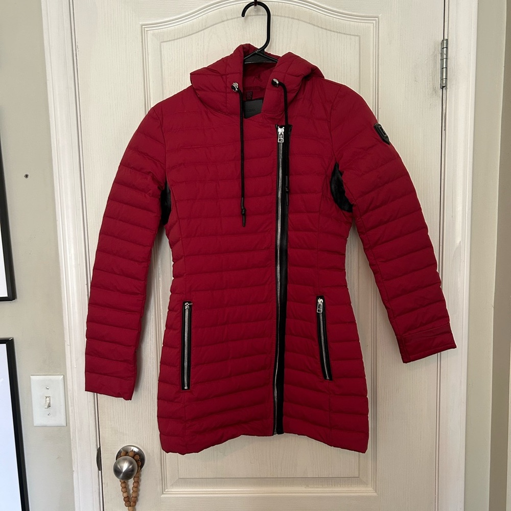🎉 Host Pick 🎉 RUDSAK Women's Cherry Puffer Jacket